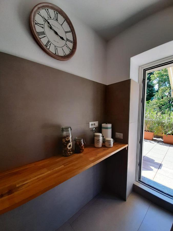 Bmp Apartment Gioiosa 1 Terrazza Vista Lago Belgirate Extérieur photo